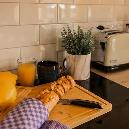 Klassen - Design - Zentral Und 4km Zur Messe Apartamento