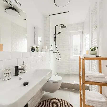 Klassen - Design - Zentral Und 4km Zur Messe