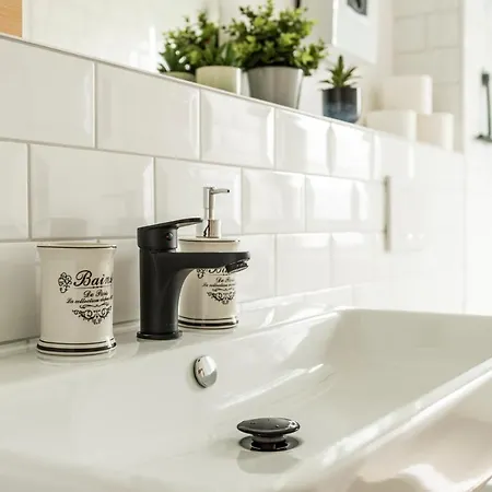 Klassen - Design - Zentral Und 4km Zur Messe Apartamento *