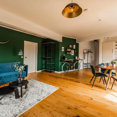 Klassen - Design - Zentral Und 4km Zur Messe *