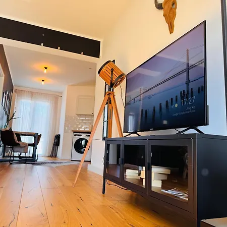 Klassen - Design - Zentral Und 4km Zur Messe *