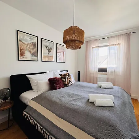 Klassen - Design - Zentral Und 4km Zur Messe *