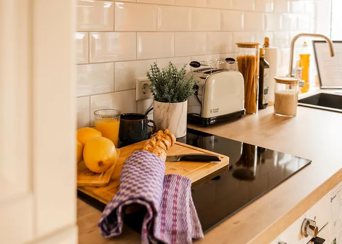 Klassen - Exklusives - Zentral Und 4km Zur Messe -kingsizebett Essen