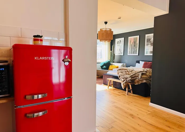 Klassen - Exklusives - Zentral Und 4km Zur Messe -kingsizebett Apartment *