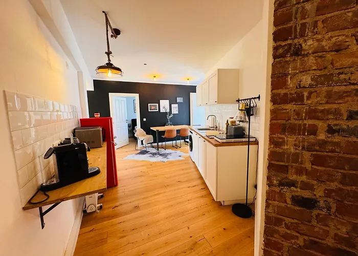 Klassen - Exklusives - Zentral Und 4km Zur Messe -kingsizebett