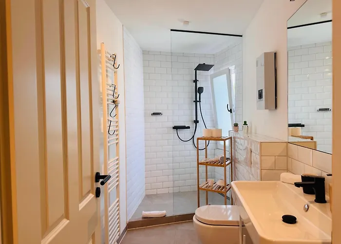 Klassen - Exklusives - Zentral Und 4km Zur Messe -kingsizebett Apartment Essen