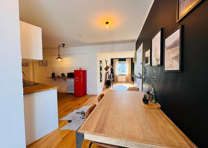 Klassen - Exklusives - Zentral Und 4km Zur Messe -kingsizebett Essen